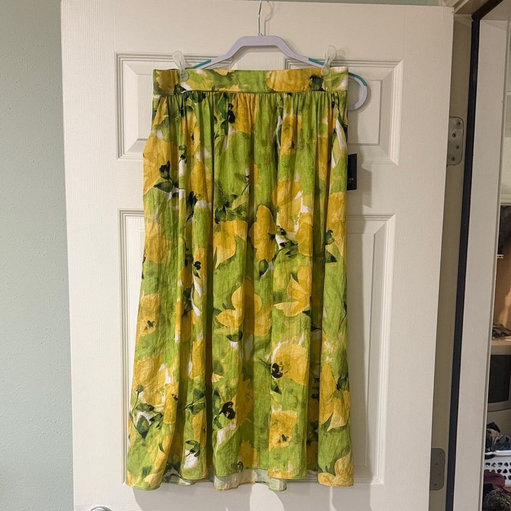 Simply Vera Vera Wang Green and Yellow Floral A-Line Skirt Large